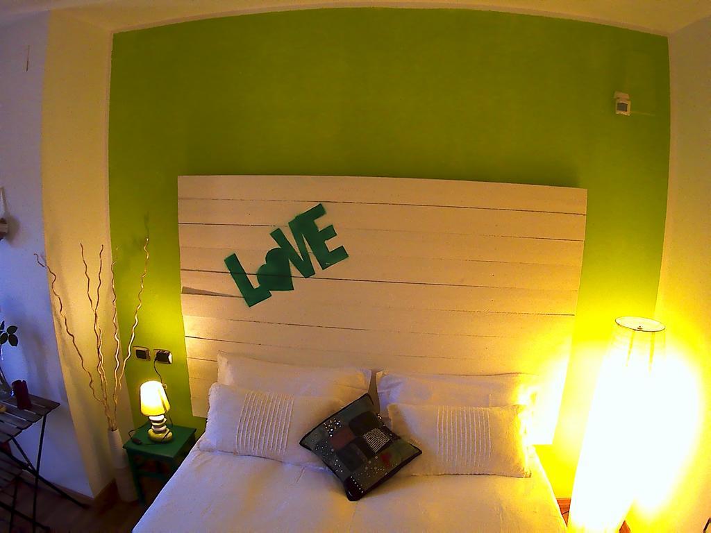 B&B Albaluna Valenzano Camera foto